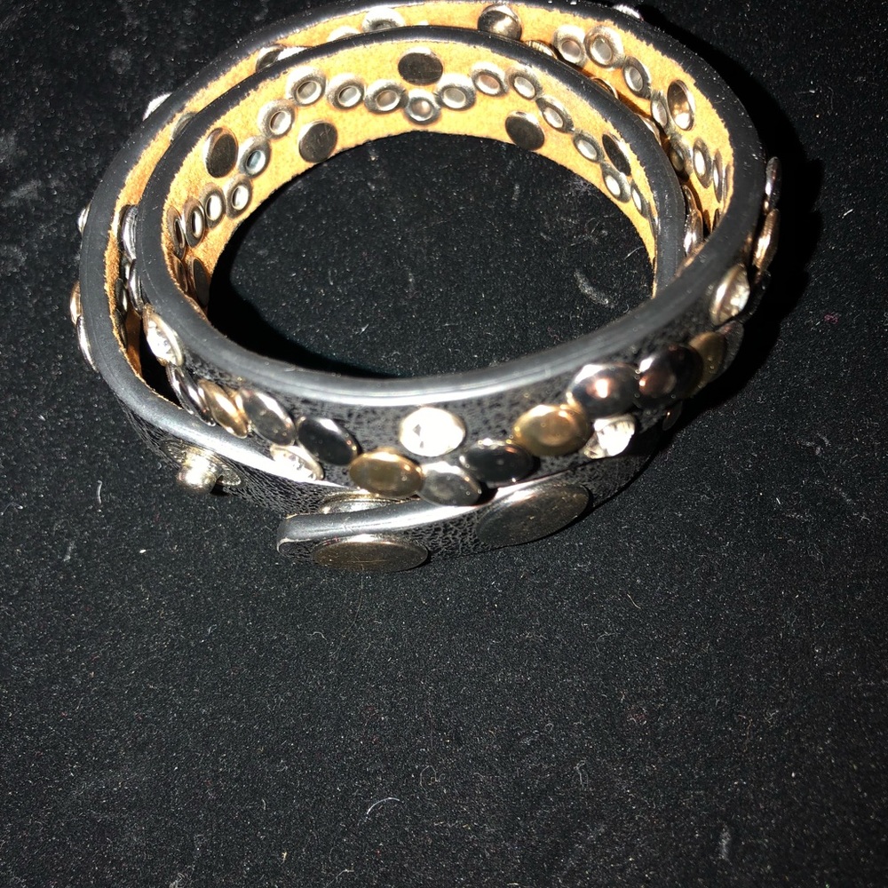 Bracelets - Picture 3 of 3